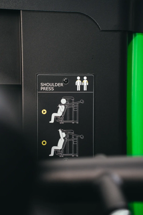 Máquina de press militar para hombros UR-U030 - UpForm