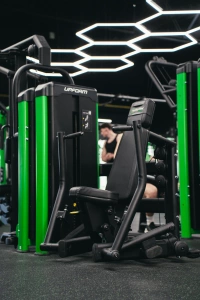 Máquina de press de pecho sentado UR-U029 - UpForm